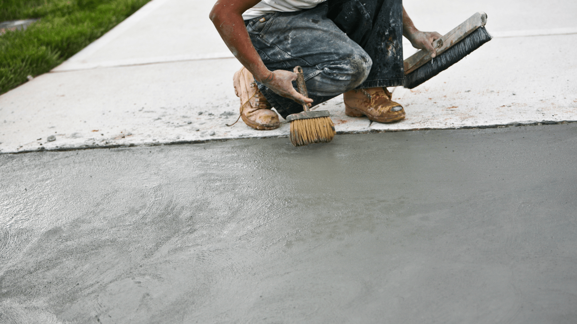 Sidewalk concrete installed in hilsdale, IL