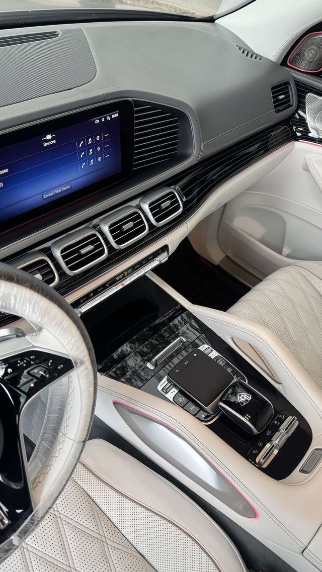 Mercedes-Maybach GLS interior with white leather and screens, Ongowash mobile detailing serving Sugar Land, TX