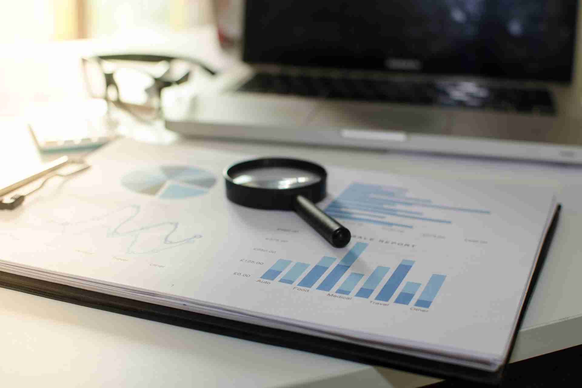 How Can an SEO Consultant Improve Your Website's Rankings?