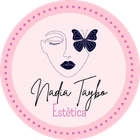 Logotipo rosa con un rostro dibujado a mano y una mariposa. El texto dice 