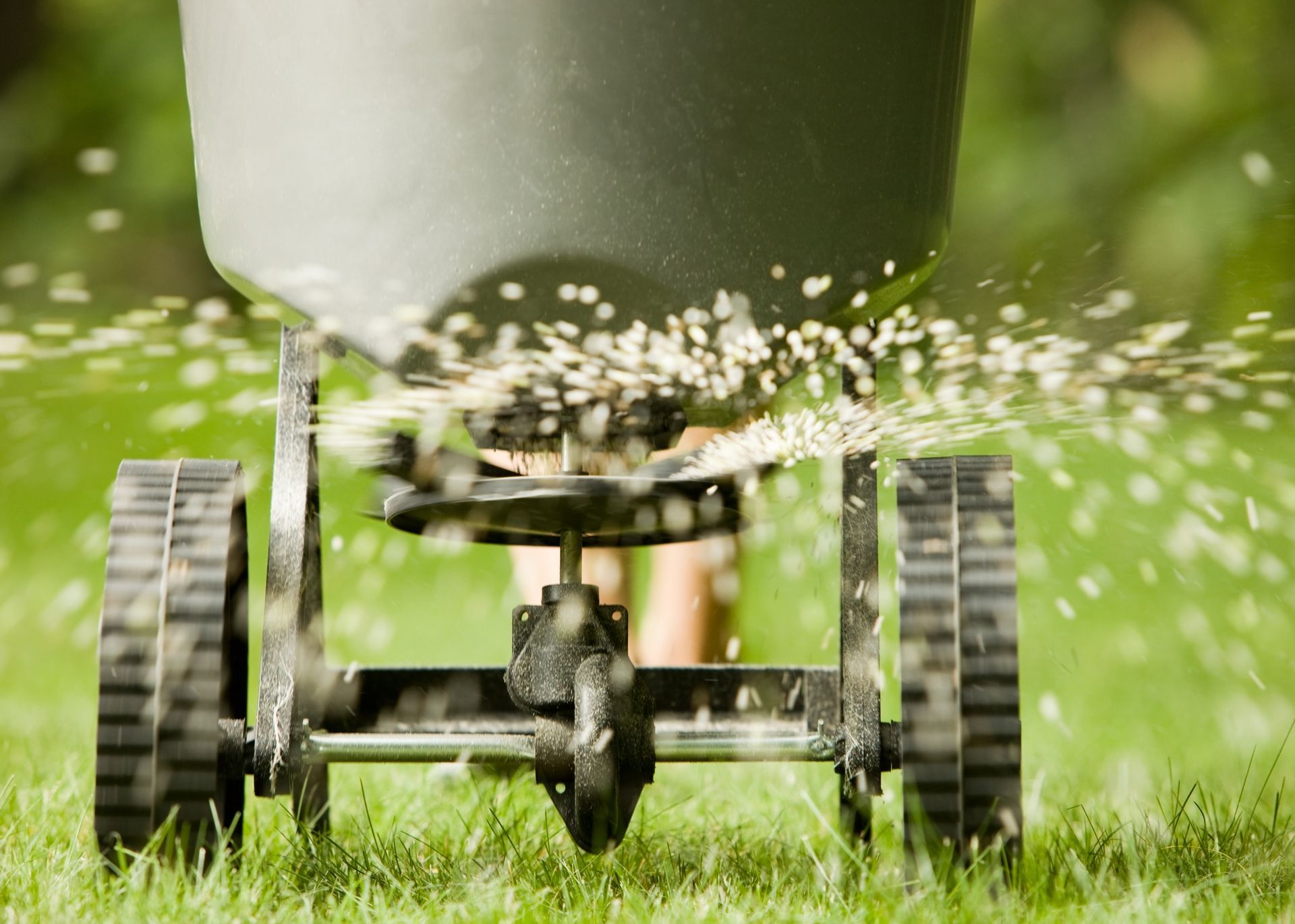 Spring clean-up for HOA property in Vernon Hills