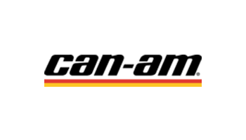 Logotipo de Can-Am en texto negro cursivo con subrayado naranja y amarillo sobre fondo blanco.