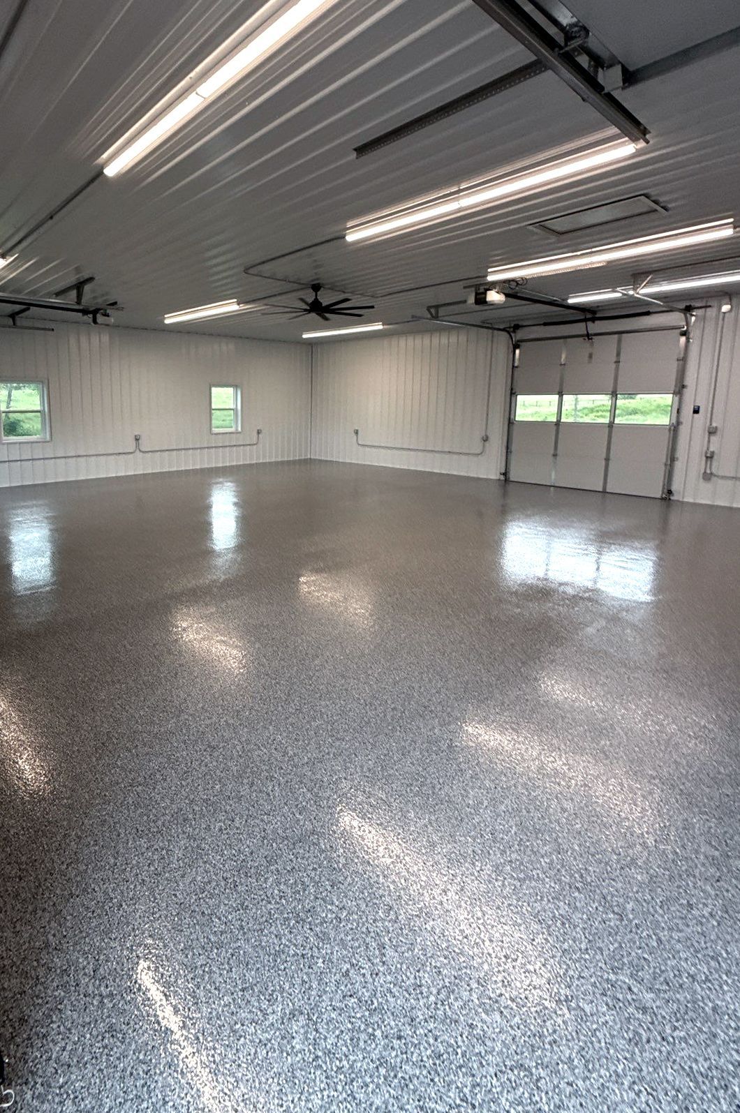 Shop floor in northwest Missouri with full-flake epoxy coating