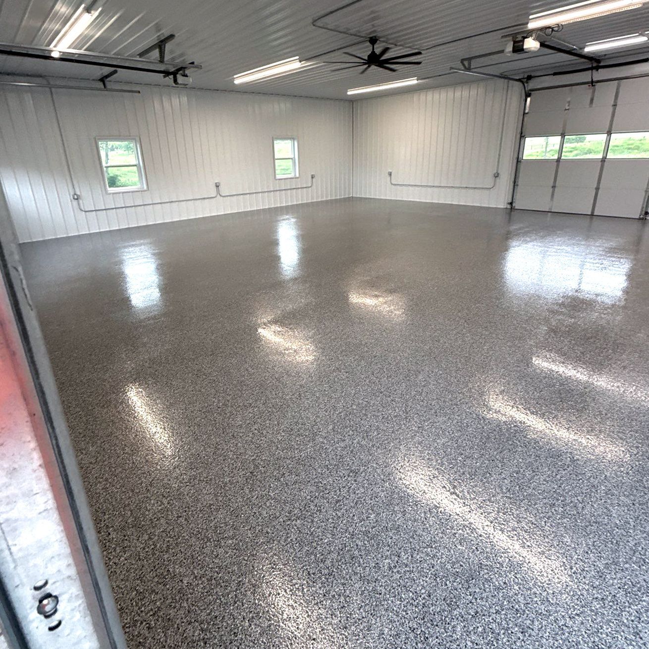 Shop floor in northwest Missouri with full-flake epoxy coating