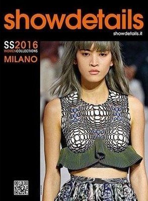 copertina rivista con modella in primo piano