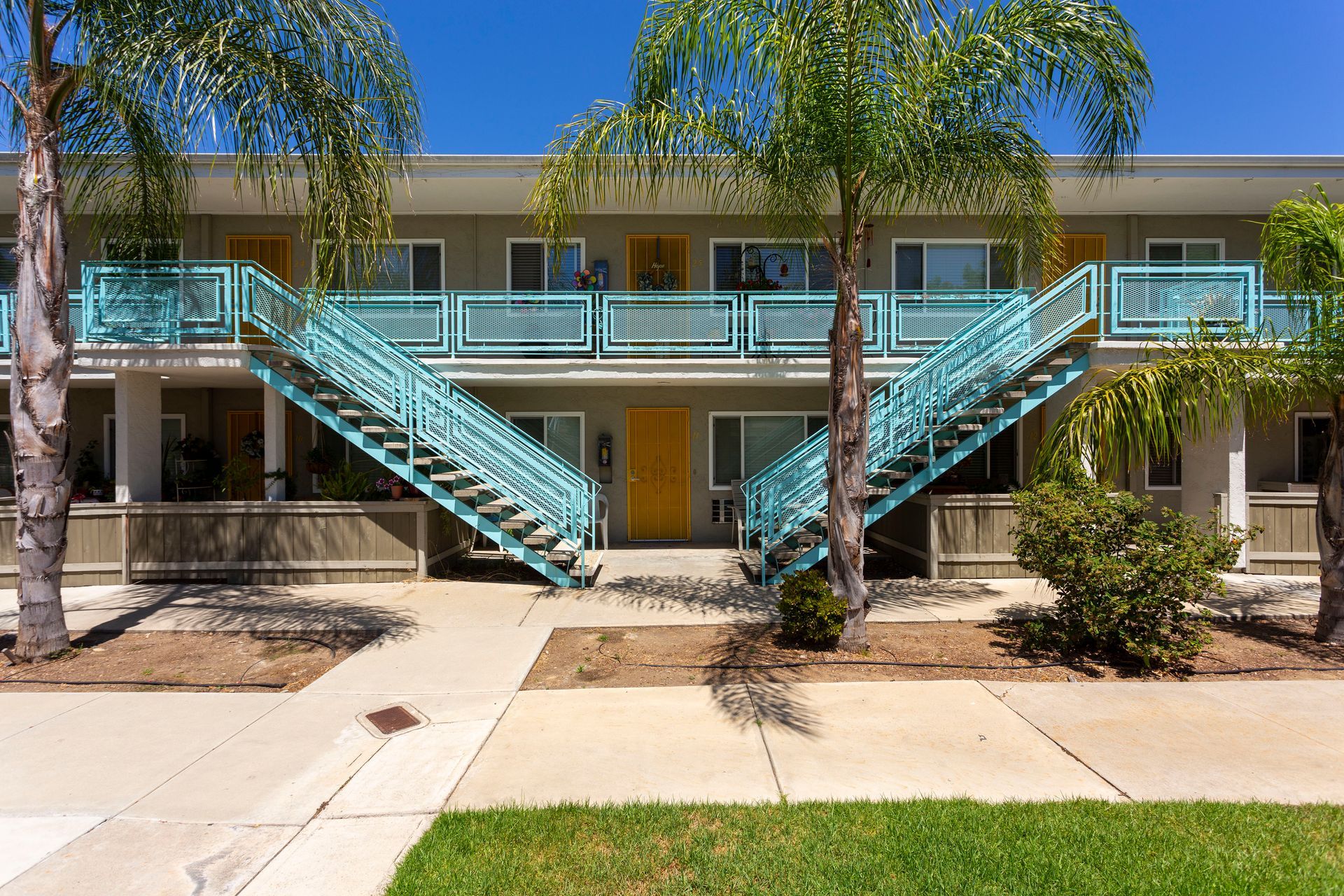 Exterior photo of Grossmont Apartments