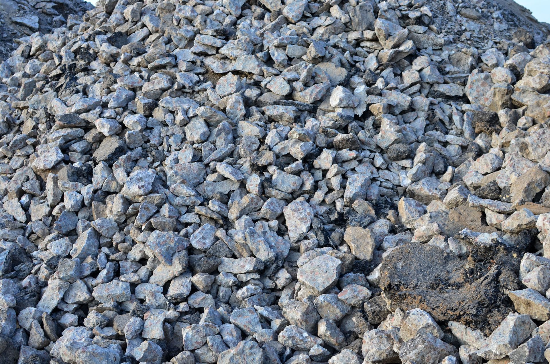 Dispose of your yard waste and brush in Wrentham, MA at Ten Four Landscape Supply
