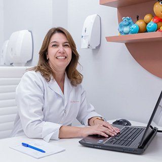Dra Marcia Viana