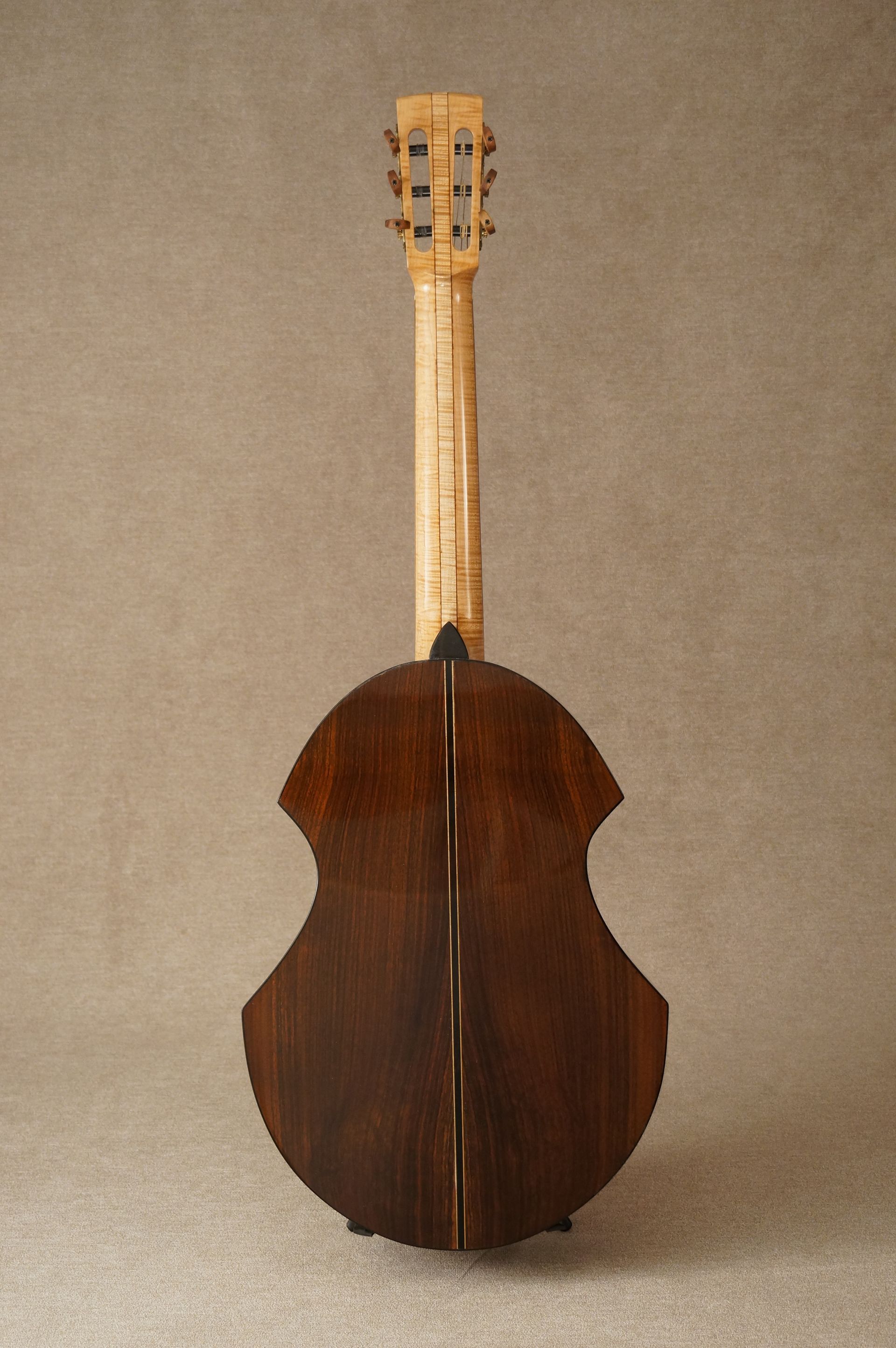 Luthara Guitar