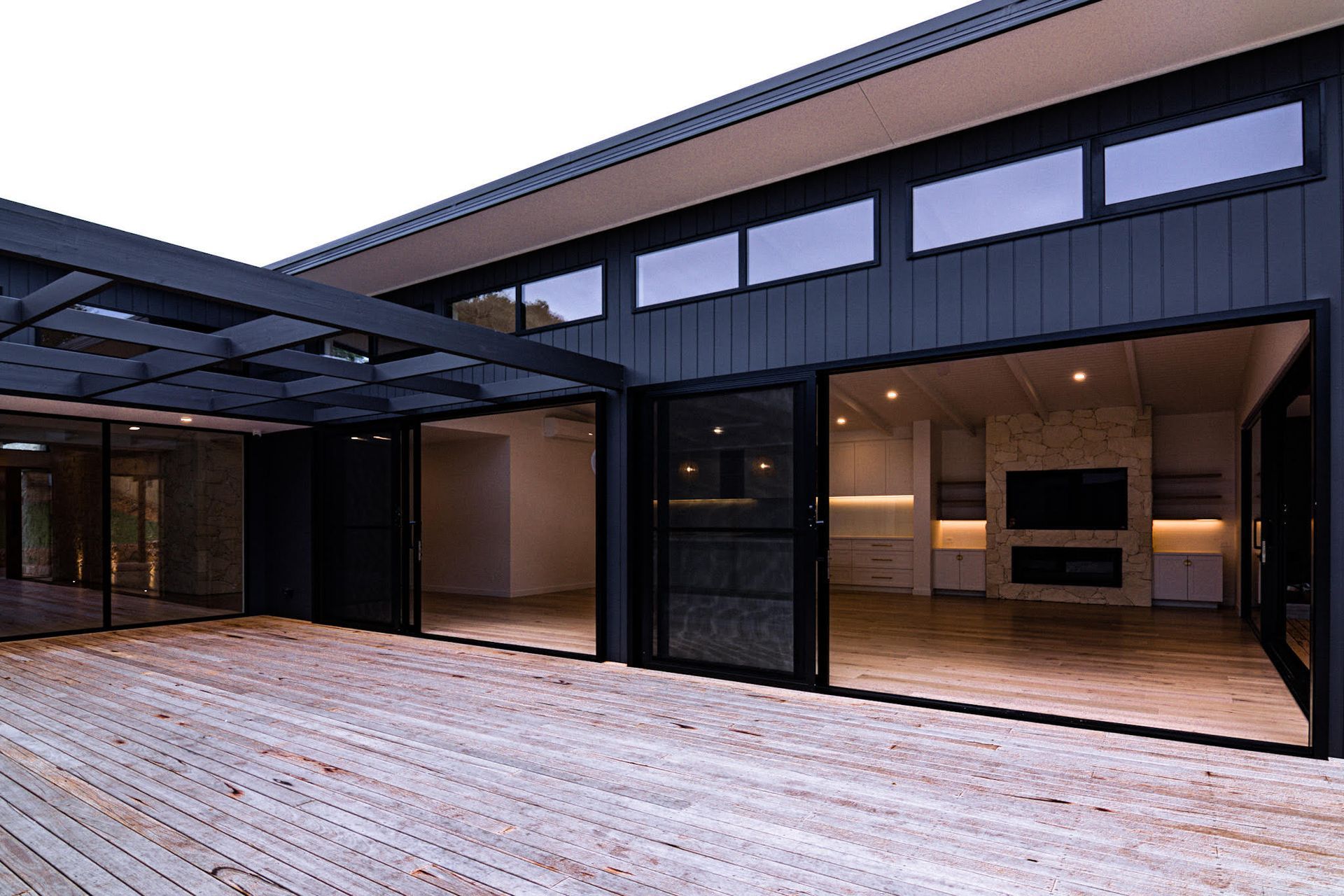 Small Table — Rye, VIC — Quin Wyatt Building Designers