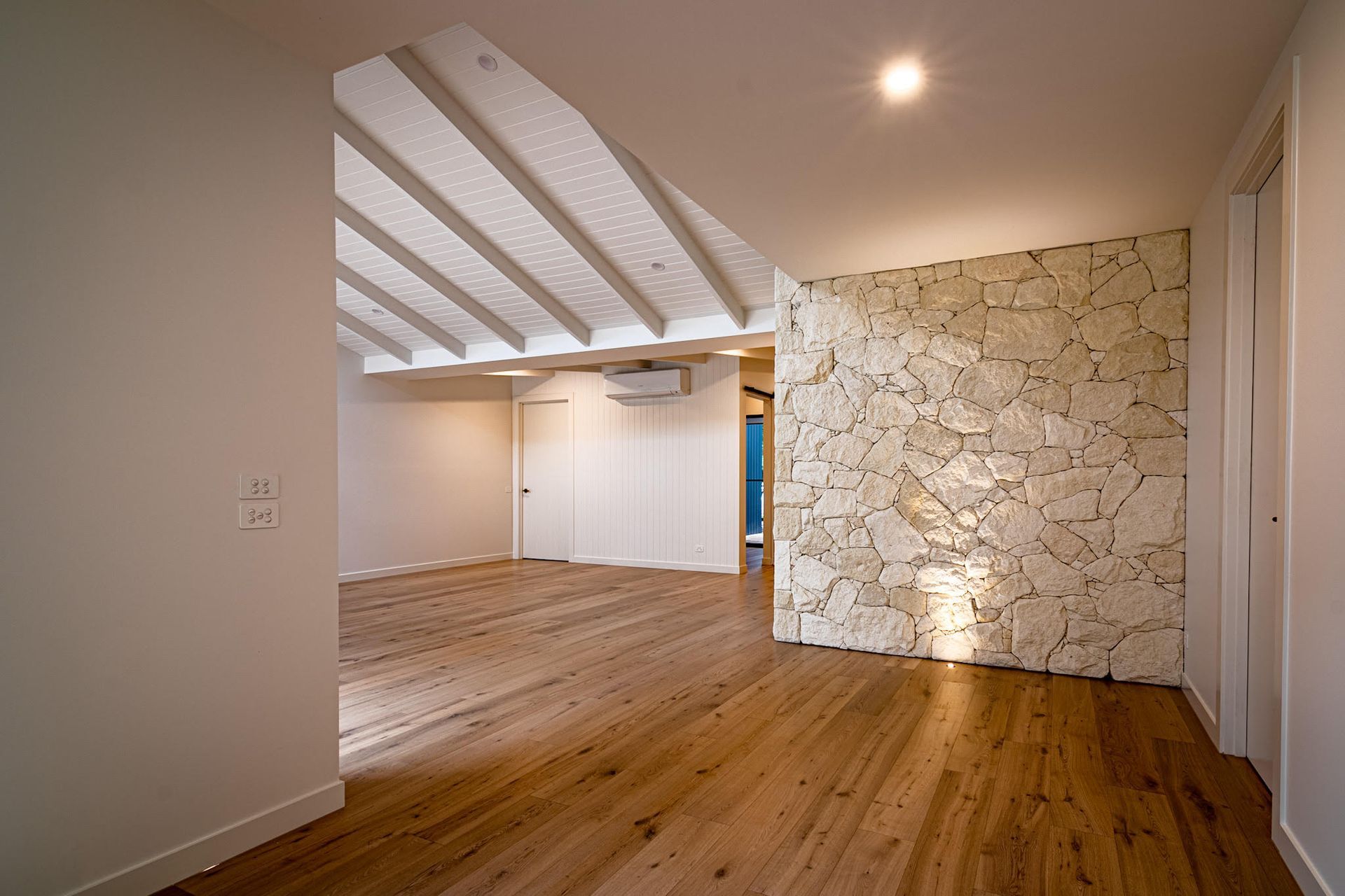 Dining Table — Rye, VIC — Quin Wyatt Building Designers