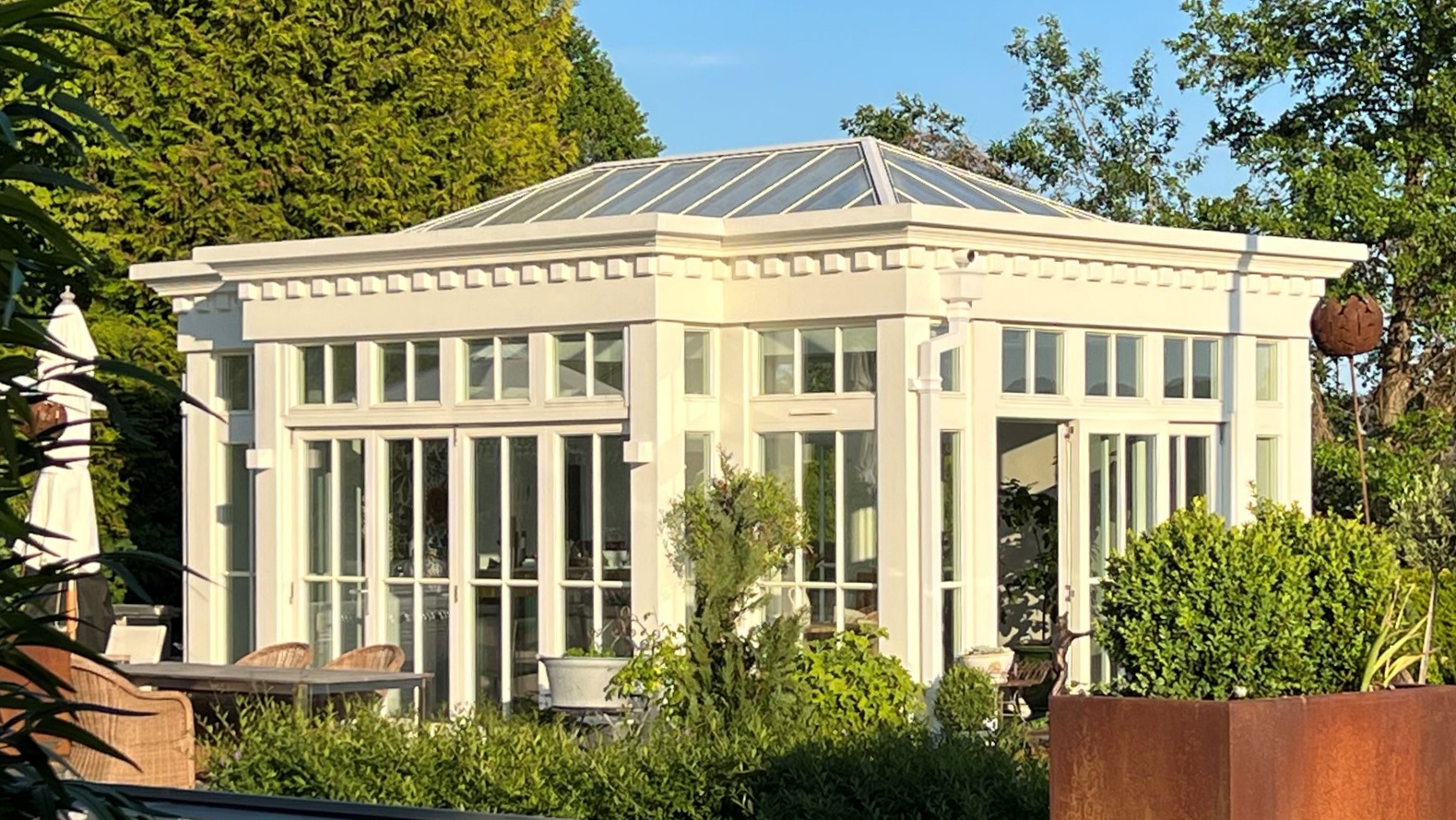 Vilenta Idre Vikdörrar i ett exklusivt orangeri på Ekerö