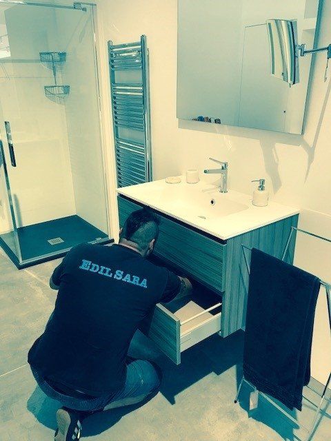 RIFACIMENTO COMPLETO DEL BAGNO
