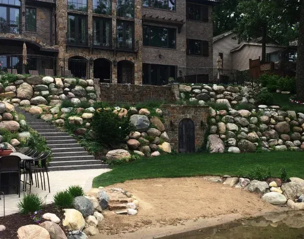 boulder wall installation west bloomfield mi