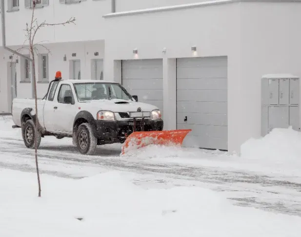commercial snow removal solutions in west bloomfield mi