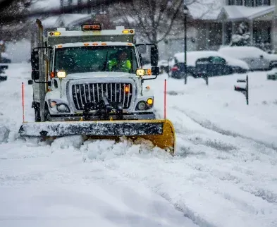 snow and ice management services in bloomfield hills mi