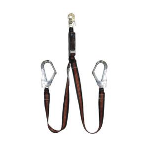 Cordón de arnés de seguridad ajustable con dos mosquetones plateados y cinta negra y roja.