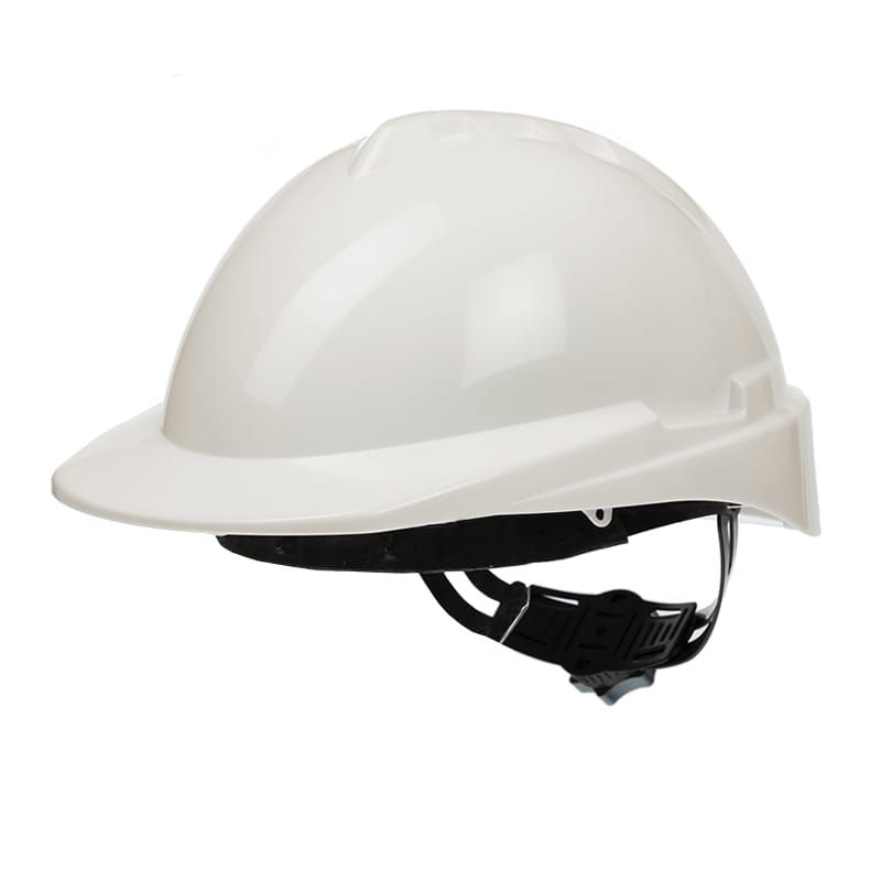 Casco blanco sobre fondo blanco