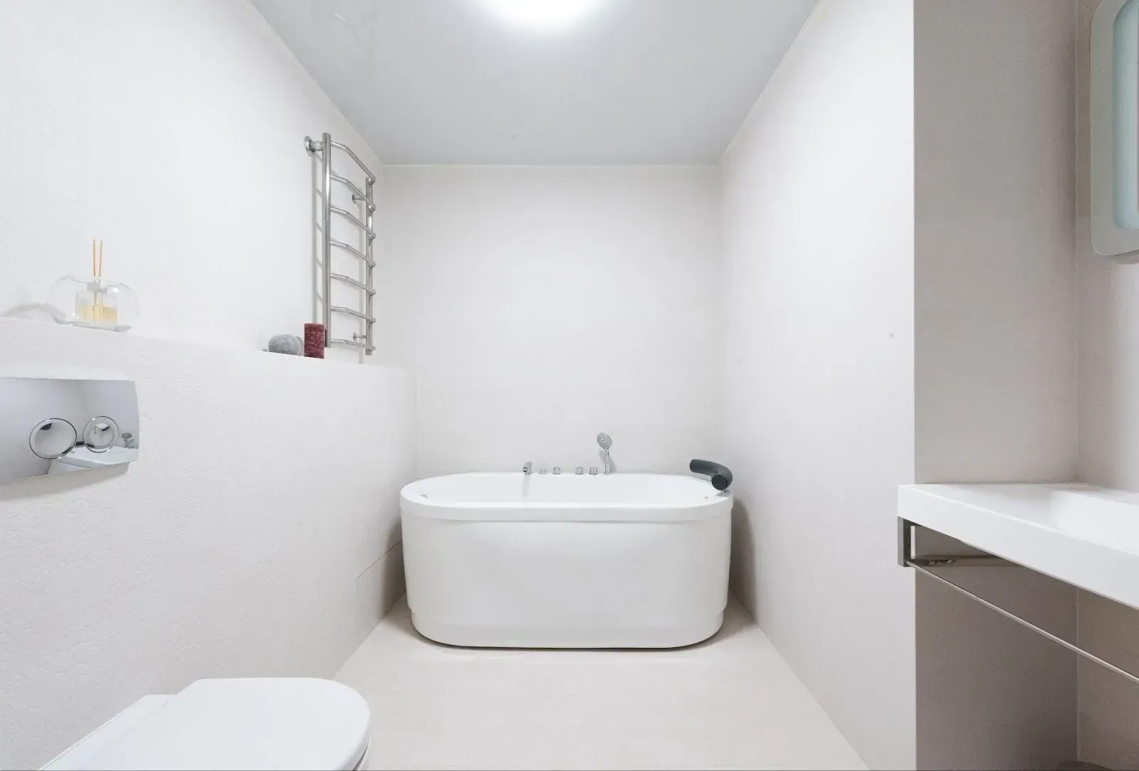 bathroom with tubular skylight