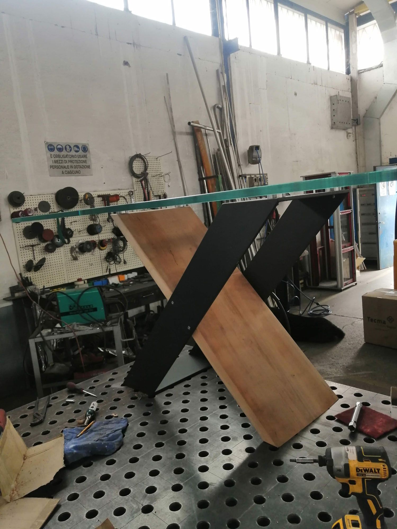 carpenteria metallica ad Ariccia, Roma realizza arredamenti su misura in metallo