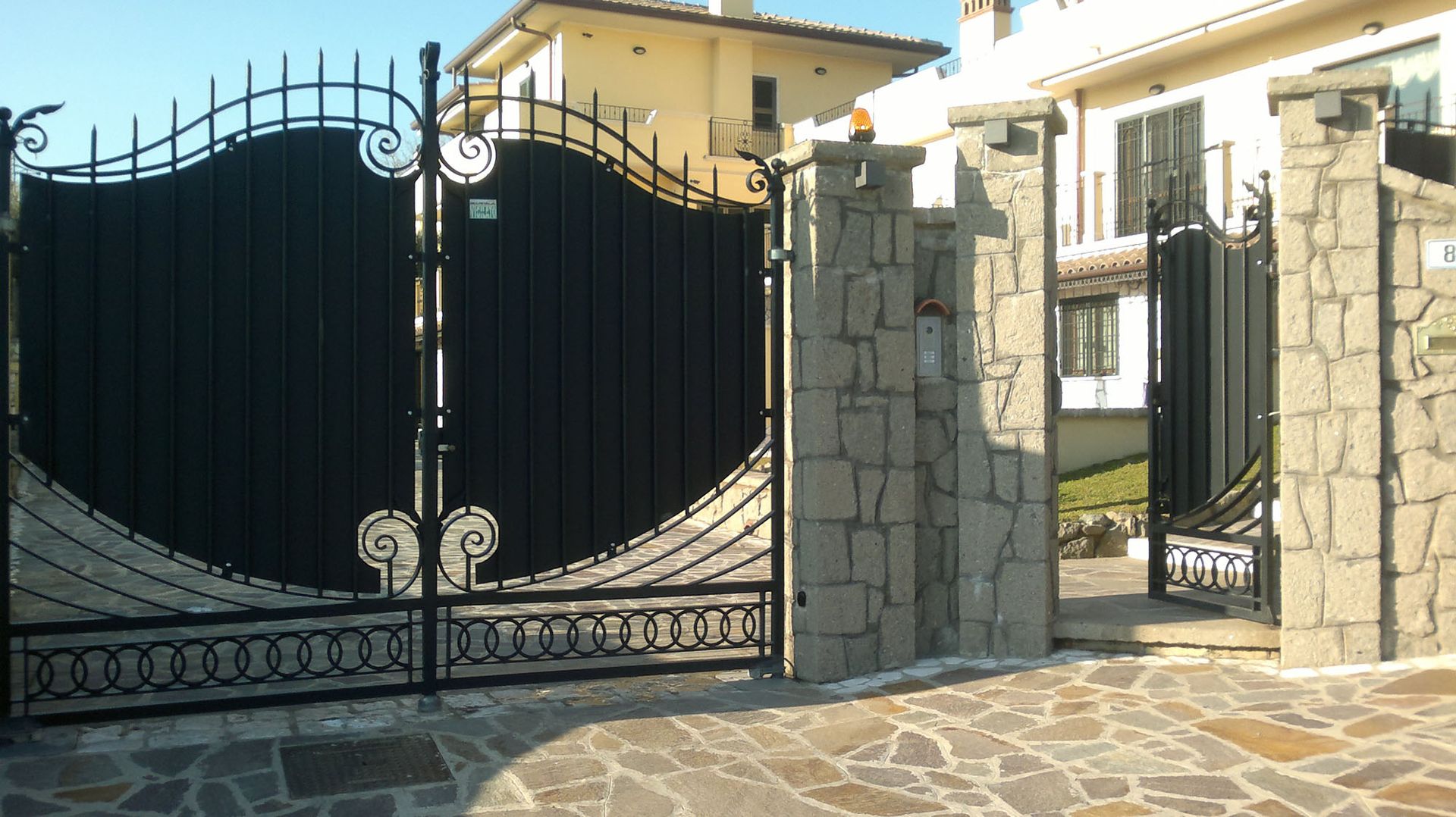 cancello ferro battuto