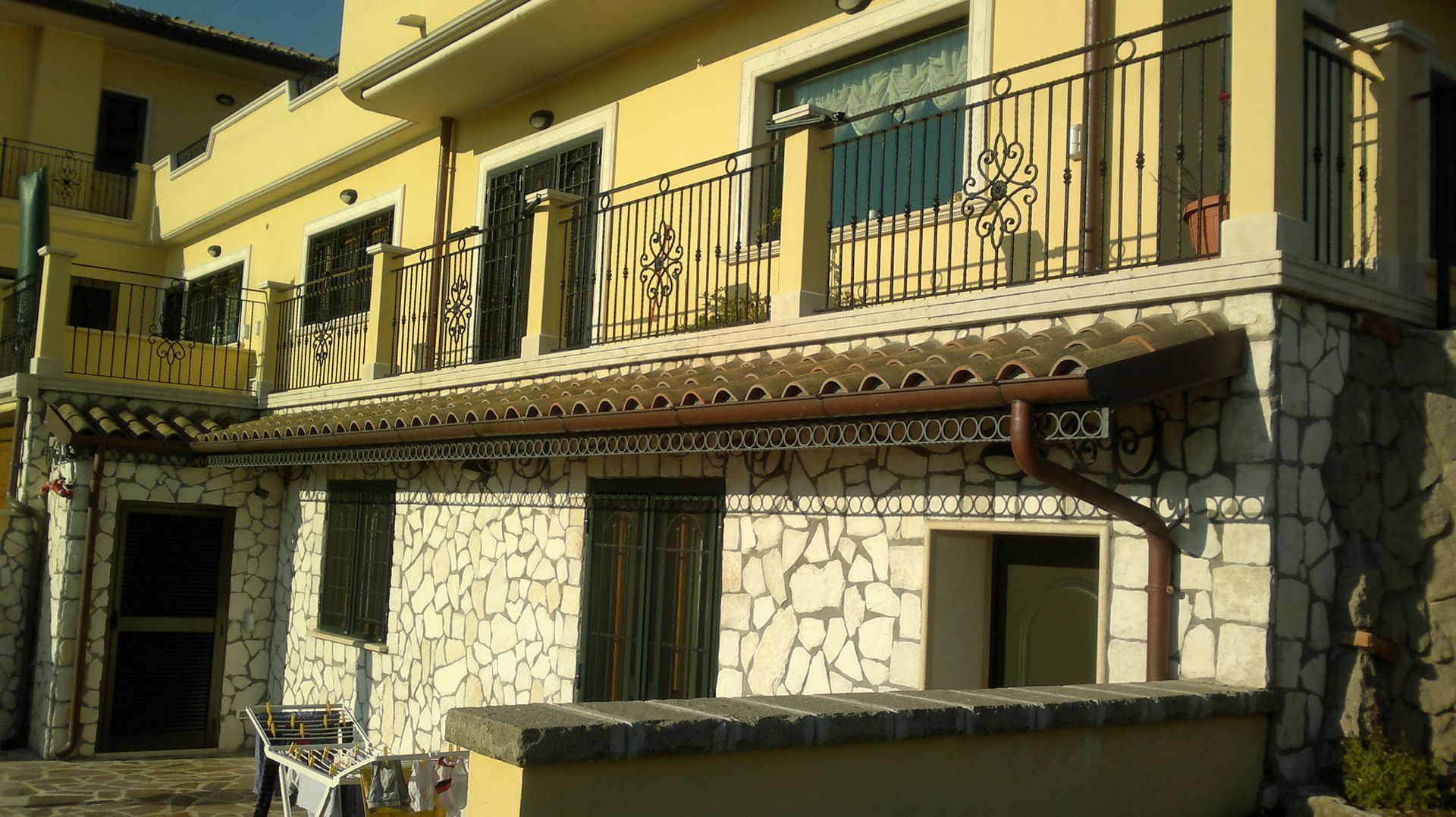 balaustra balcone in ferro battuto