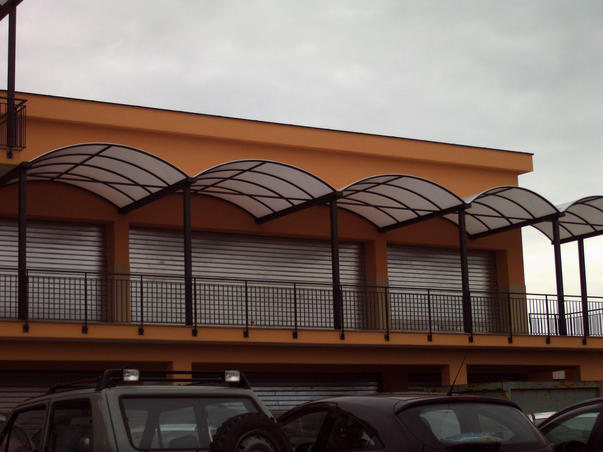 pensiline in acciaio