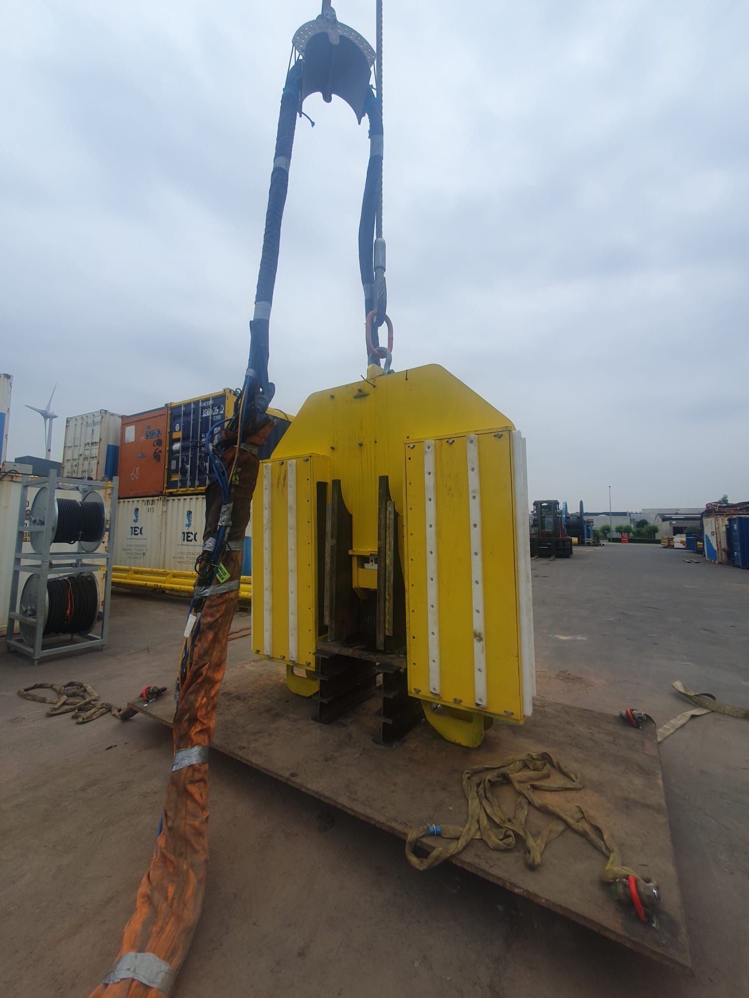 Renewables hard stopper cutter