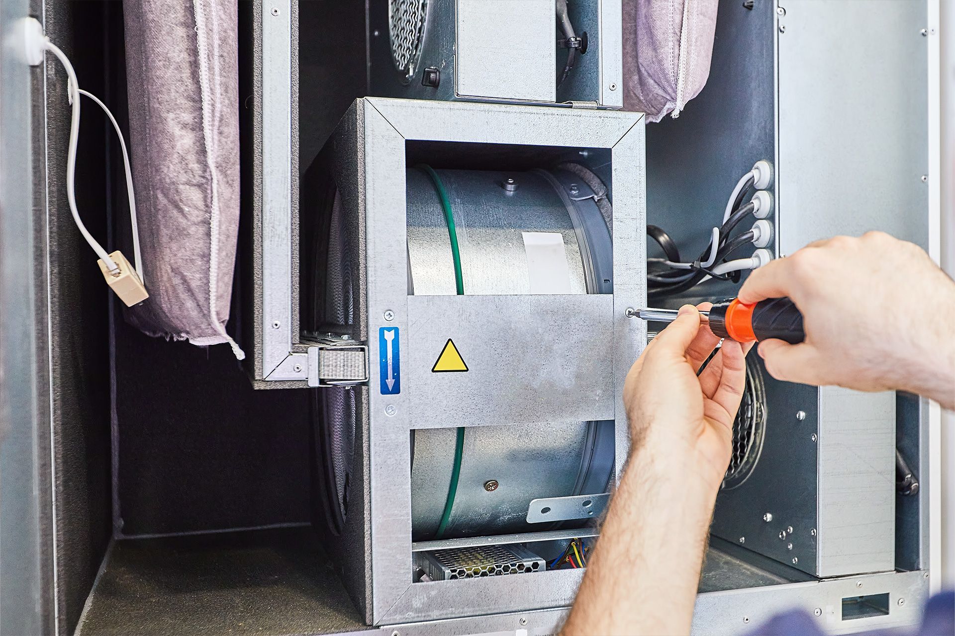 Professional air filtration system installation in Roselle, IL