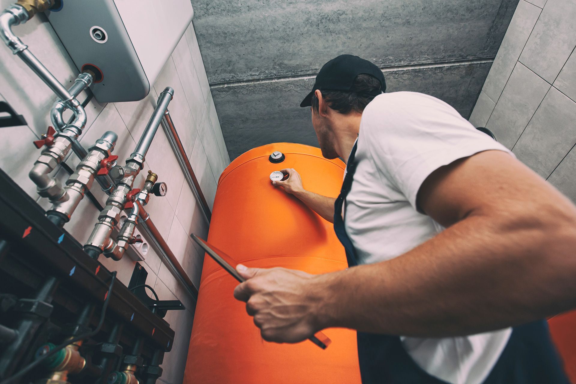 Reliable plumber near you for water heater repair