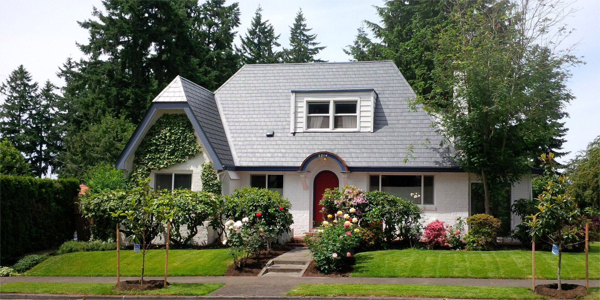 Vancouver WA 98660 Interlock Metal Roofing Deep Charcoal Aluminum Slate Roof