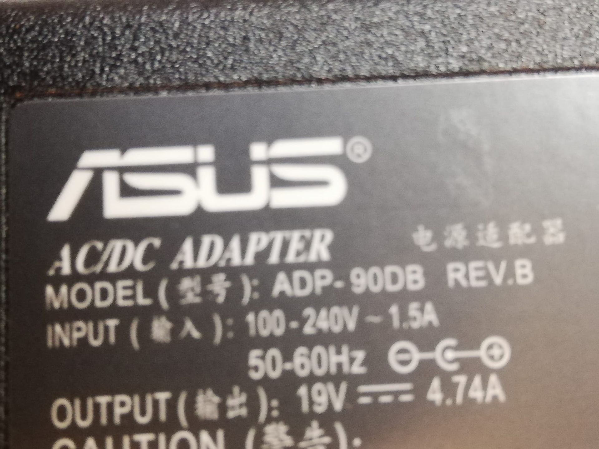 Asus Laptop AC Adapter 90 19v 4.7A