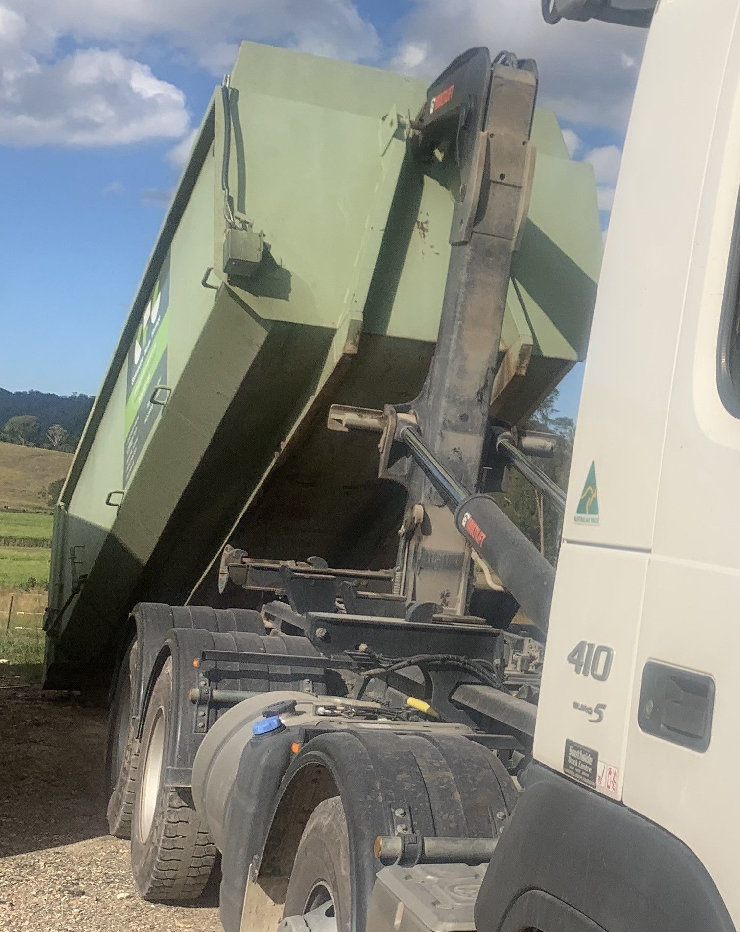 Hook bin delivery— Waste Disposal in Tweed Coast, NSW