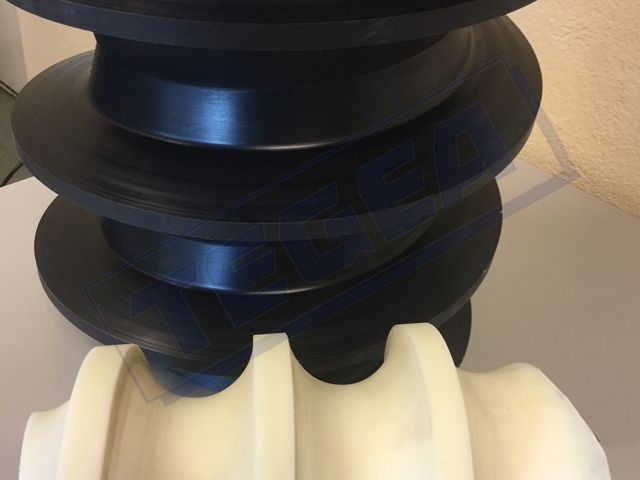 articolo tecnico in plastica