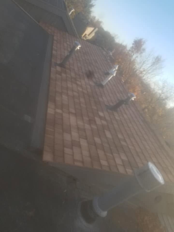 Completed residential shingle roof in Sioux Falls SD