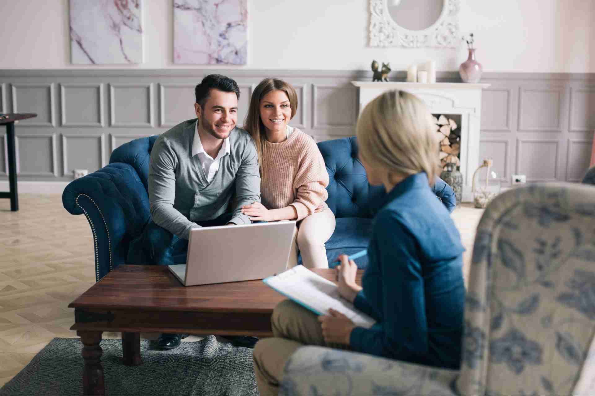 Sex Therapy vs. Couples Counseling: What’s the Difference?