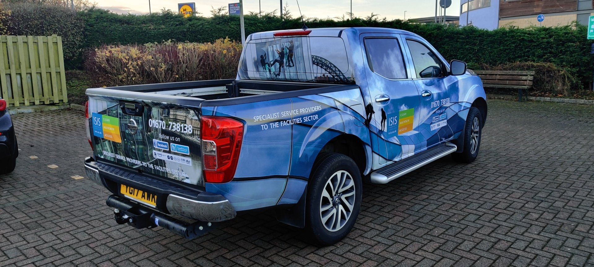 Digitally printed vinyl wrap