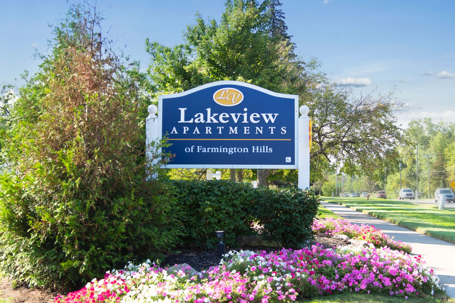 Lakeview Apartments