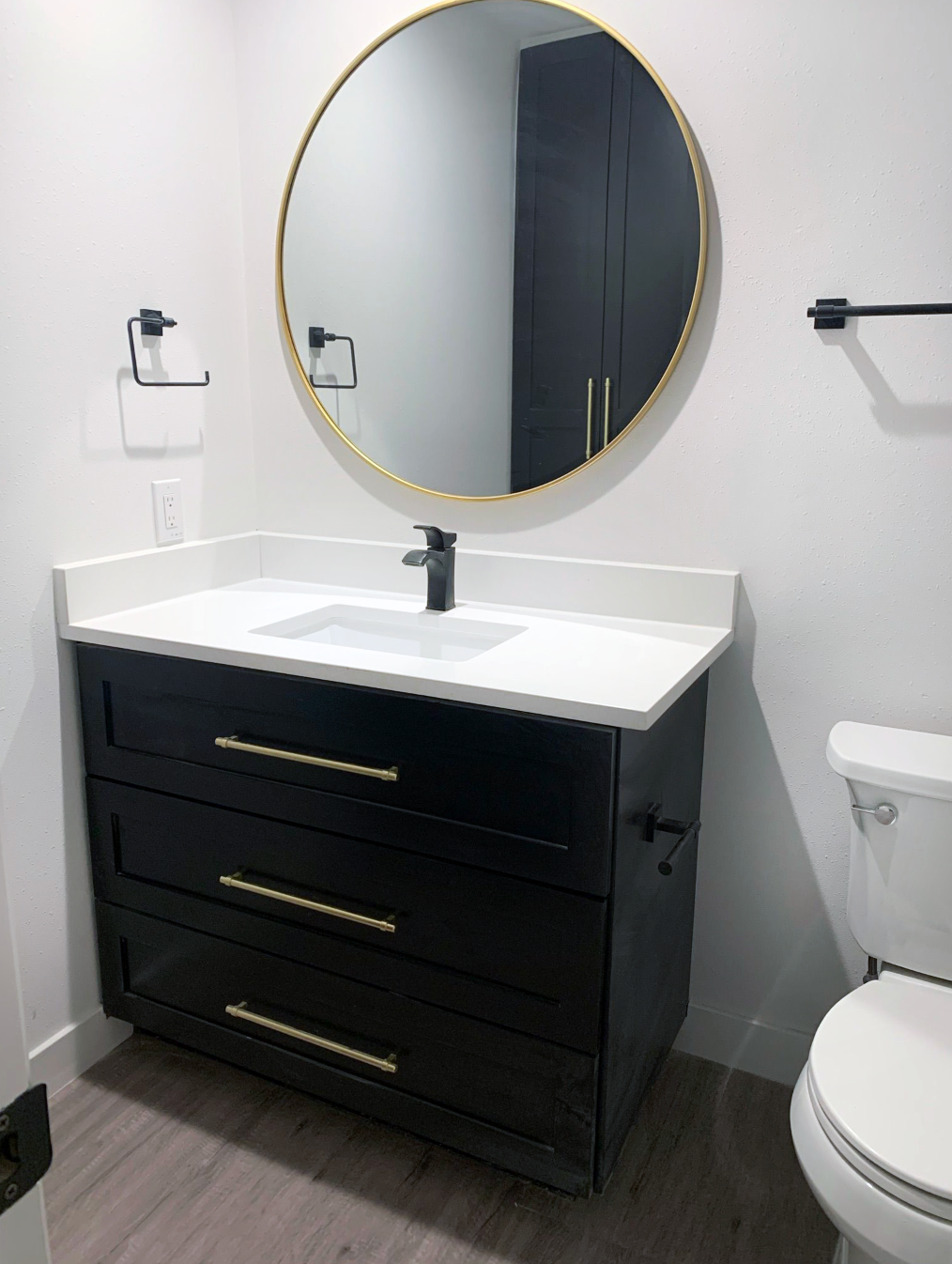 bathroom cabinets