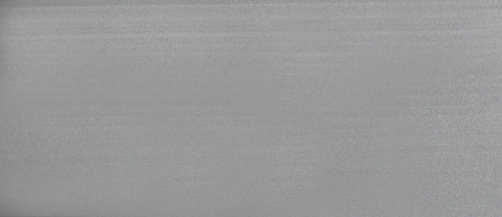 Écran gris statique avec des lignes horizontales.