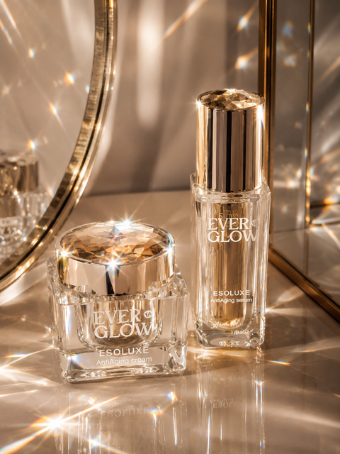 EVERGLOW Esoluxe Antiaging Serum