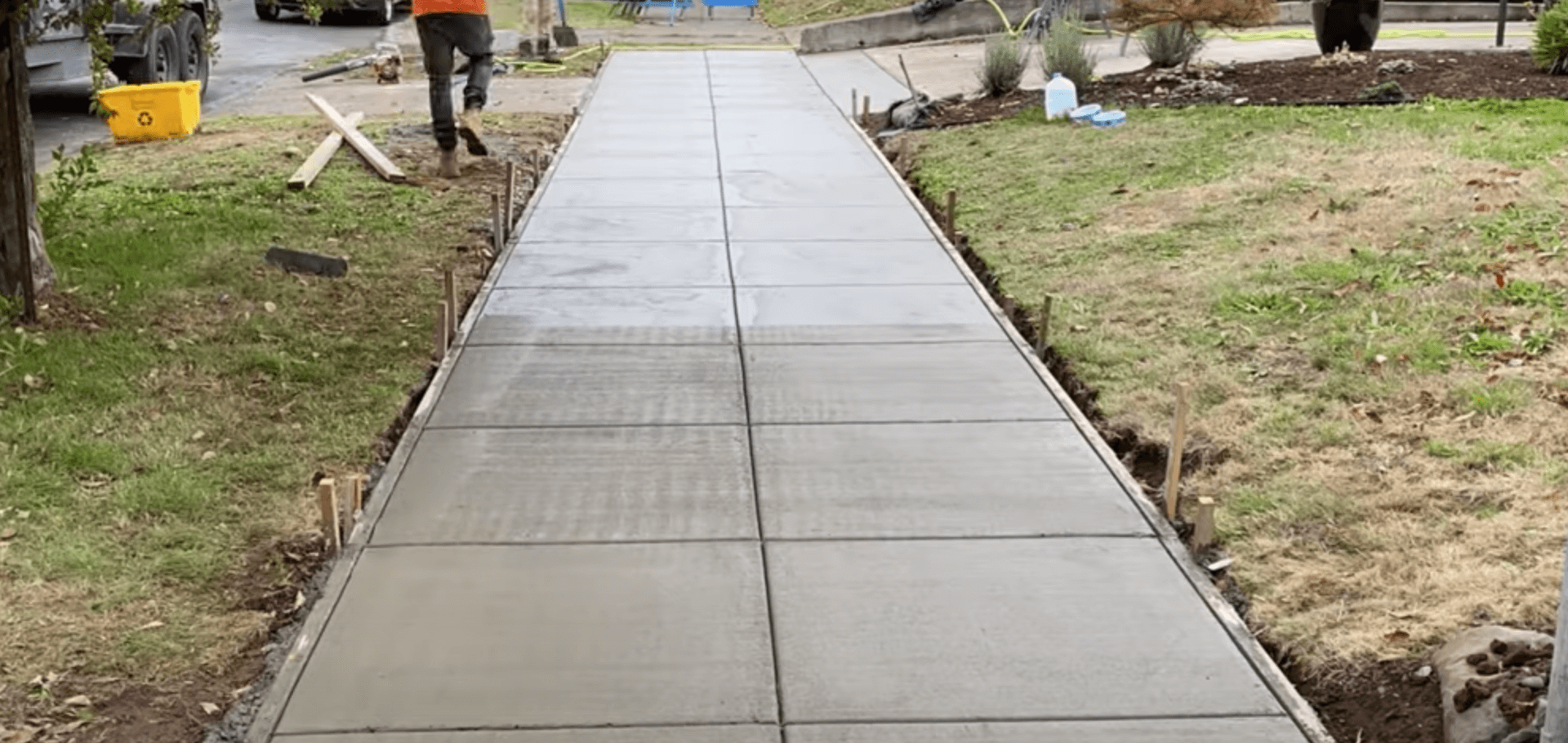 installing a new sidewalk for a commercial building in bridgeport CT