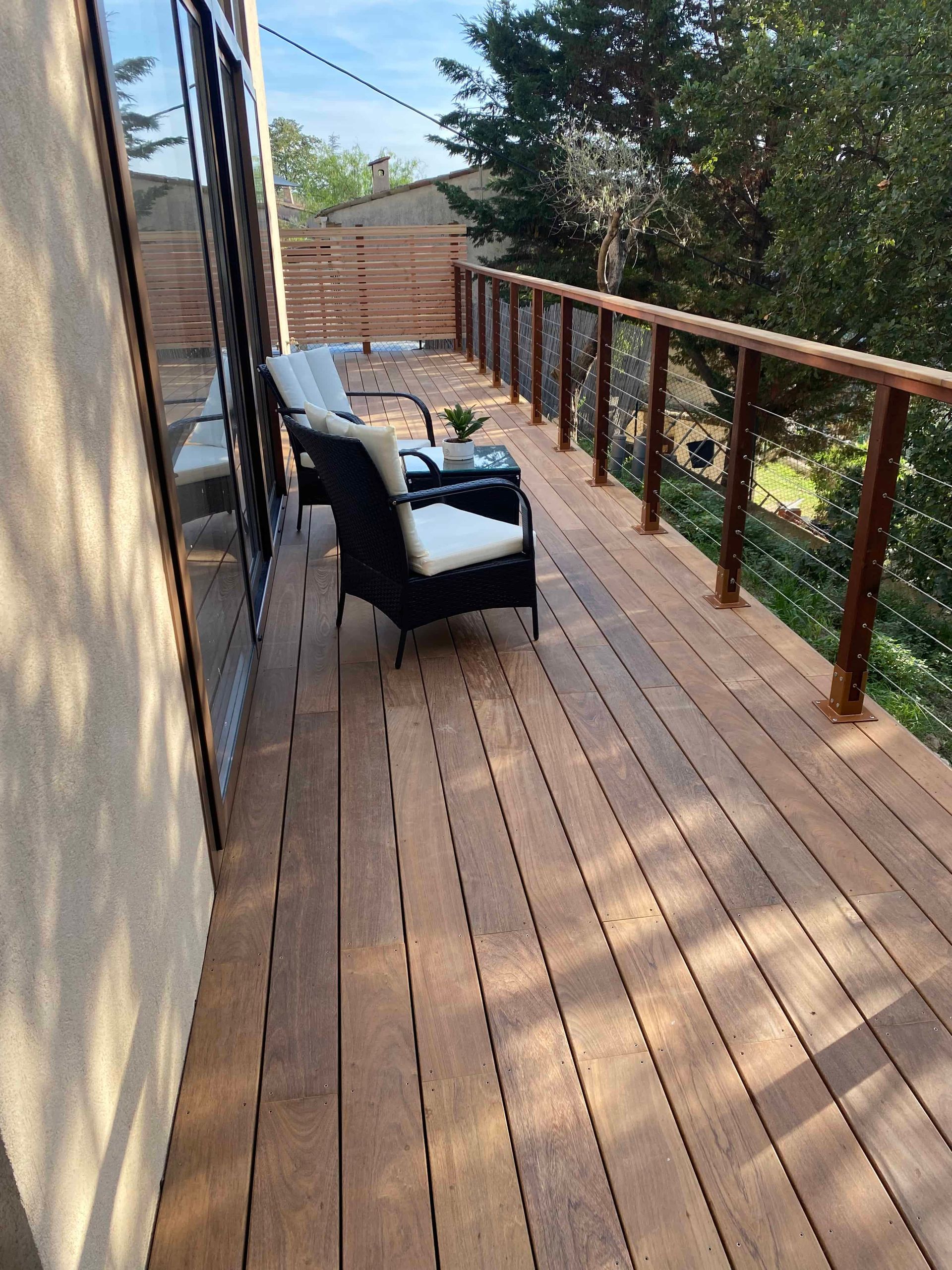 Structure de terrasse en bois exotique IPE après travaux