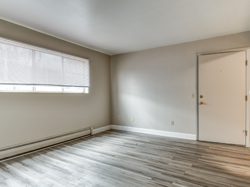 Pineview Apartments for Rent in Napoleon, Ohio