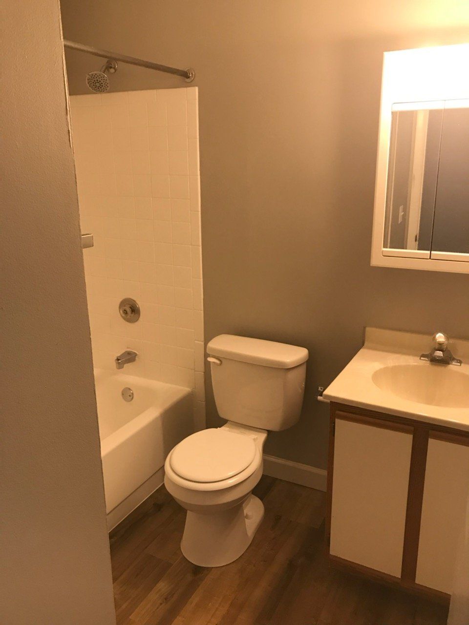 Erie Shores Apartments