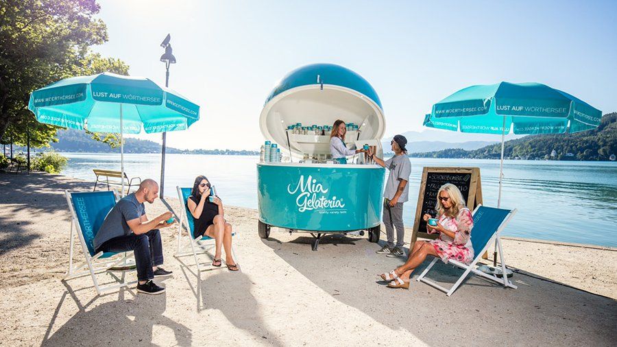 chiosco fisso o mobile rimorchiabile gelateria ambulante vetrina gelato