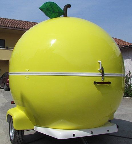 chiosco fisso o mobile vetroresina rimorchiabile gelateria bar cocktail frullati granite bibite lemon bar ambulante