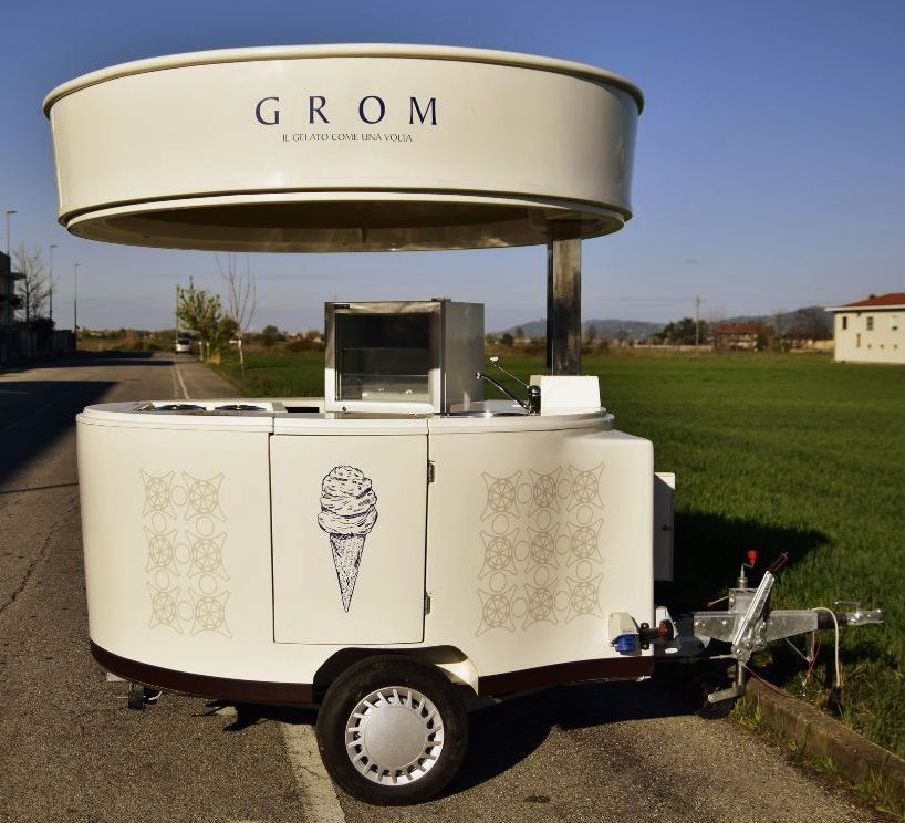 DREAM CUP Dettagli DREAM CUP chiosco rimorchiabile in vetroresina