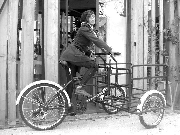 cargo bike trasporto bottiglie Bar Calicantus lodi