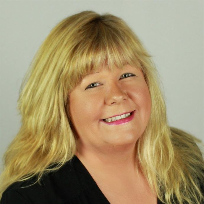 About Vonna DuMicich Associate Broker Howard Hanna Real Estate Services About Vonna DuMicich Associate Broker Howard Hanna Real Estate Services